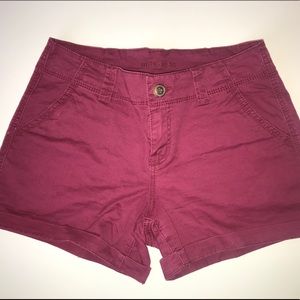 🌷NWOT Burgundy Short Shorts